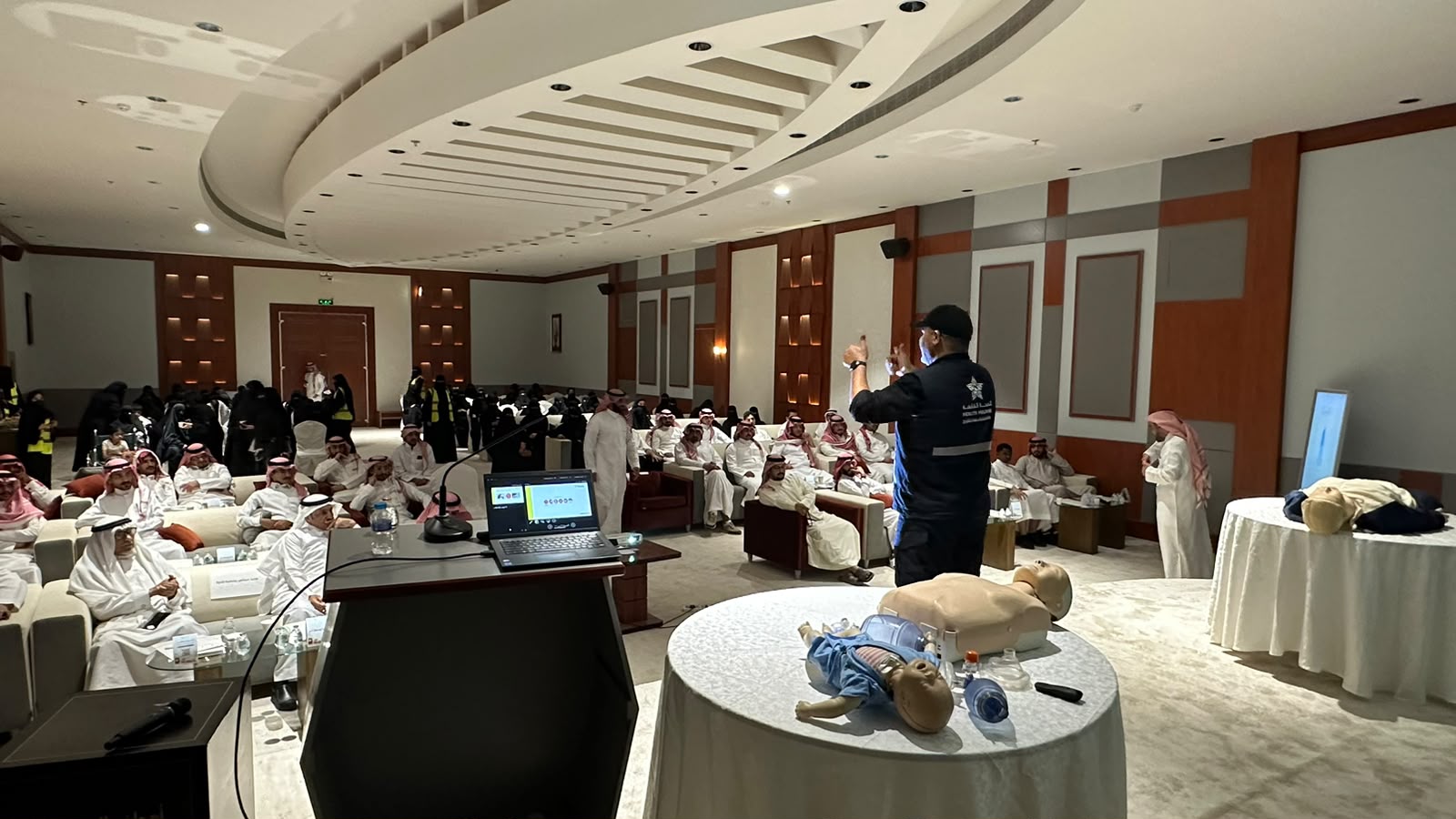 مستشفى الرس العام ينفذ دورة «الإسعافات الأولية لذوي الإعاقة»