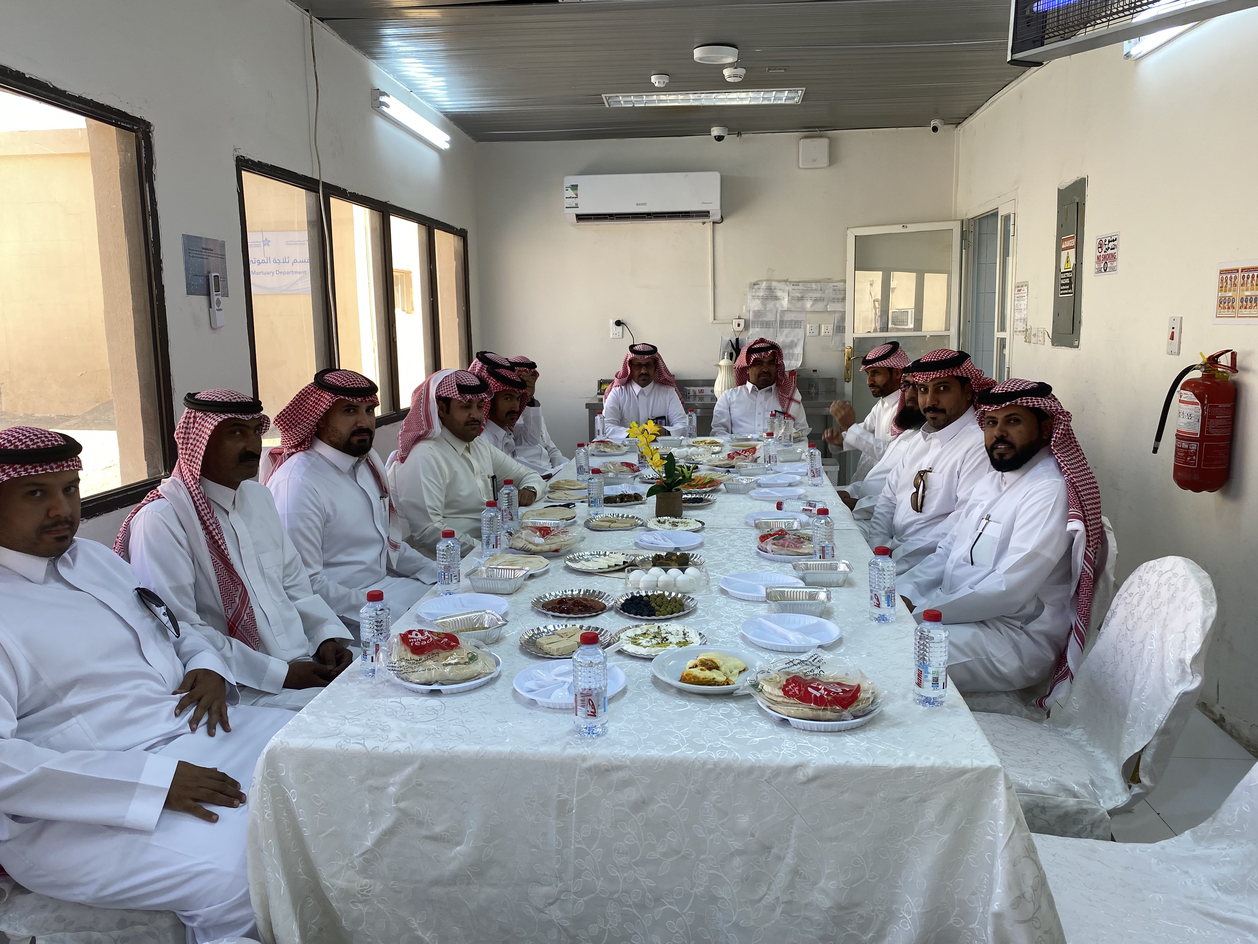 مستشفى قبة العام يقيم إفطارًا جماعيًا لمنسوبيه بمناسبة عيد الأضحى المبارك