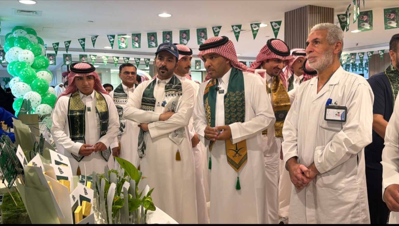 مستشفى المذنب العام والمراكز الصحية التابعة له تحتفي باليوم الوطني السعودي