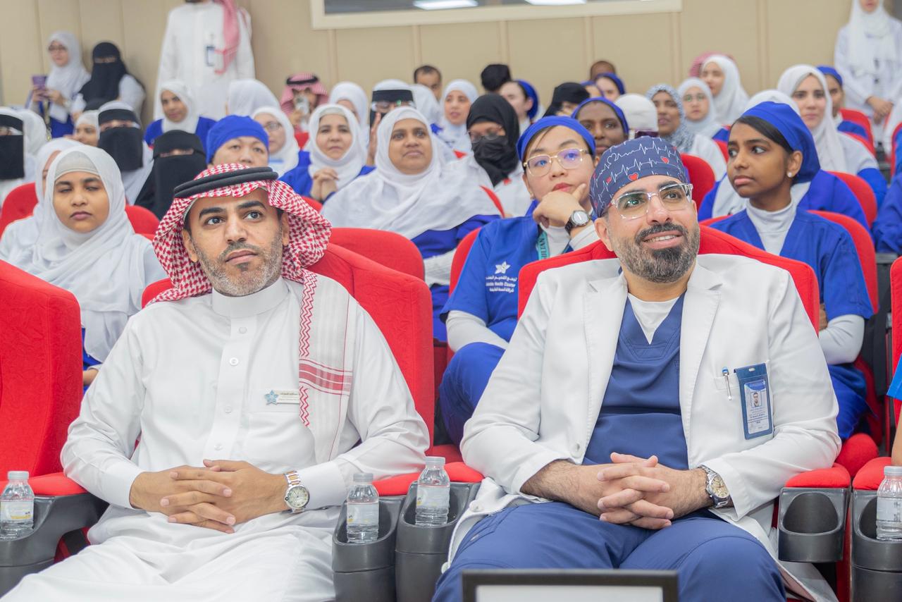 مركز القلب بالقصيم يفعل اليوم العالمي للتمريض